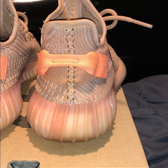 YEEZY BOOST 350 v2 CLAY - Picture 7 of 8
